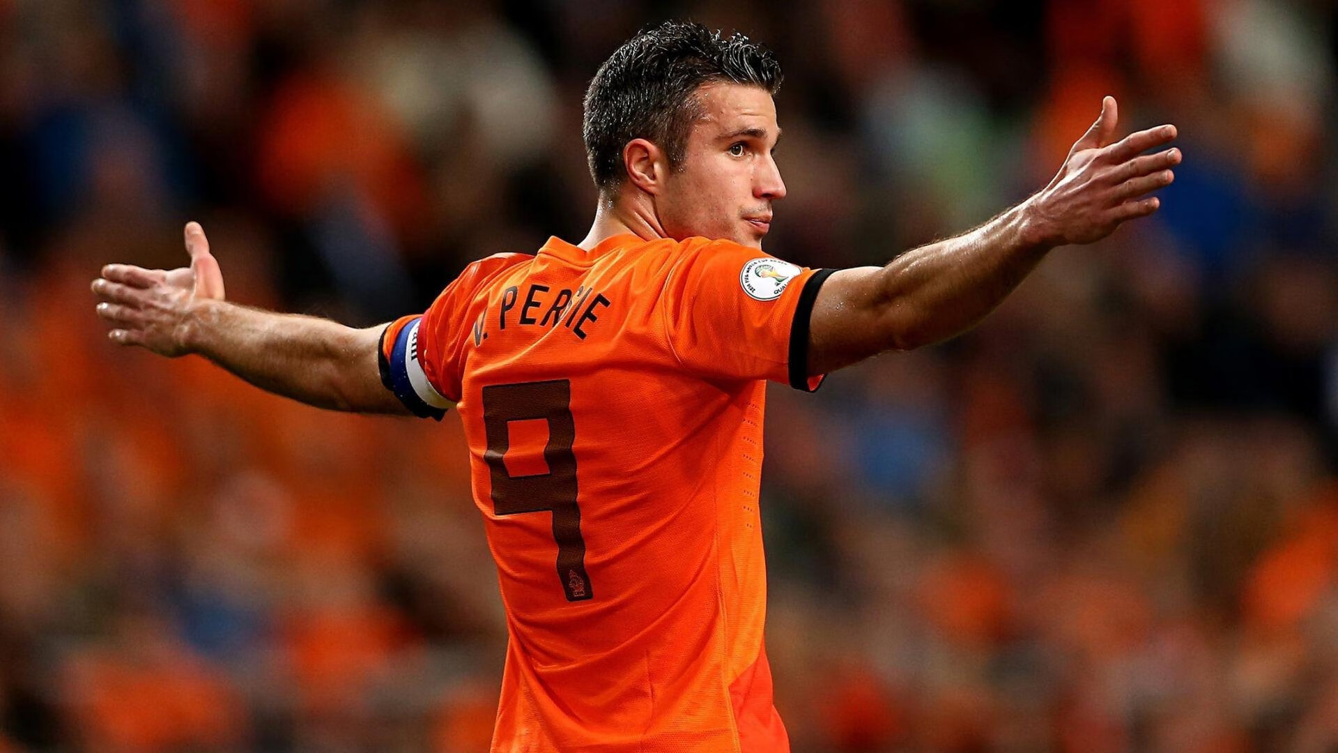 中甲球队设置互动日活动拉近与球迷之间的距离，足球比赛中甲